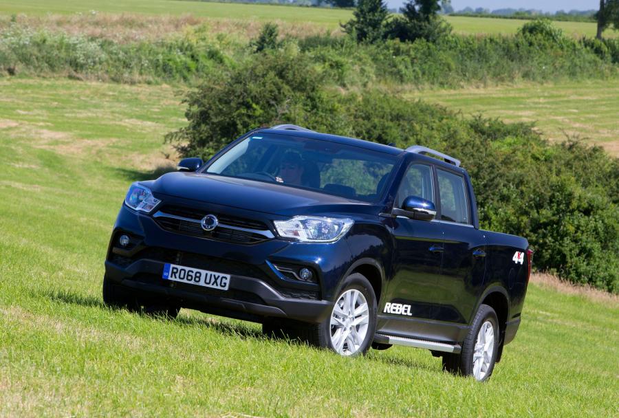  SsangYong Musso Rebel 2018 года  (UK) (фото 1 из 15)